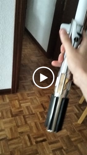 Customer video review of Anakin Skywalker lightsaber - EpIII version