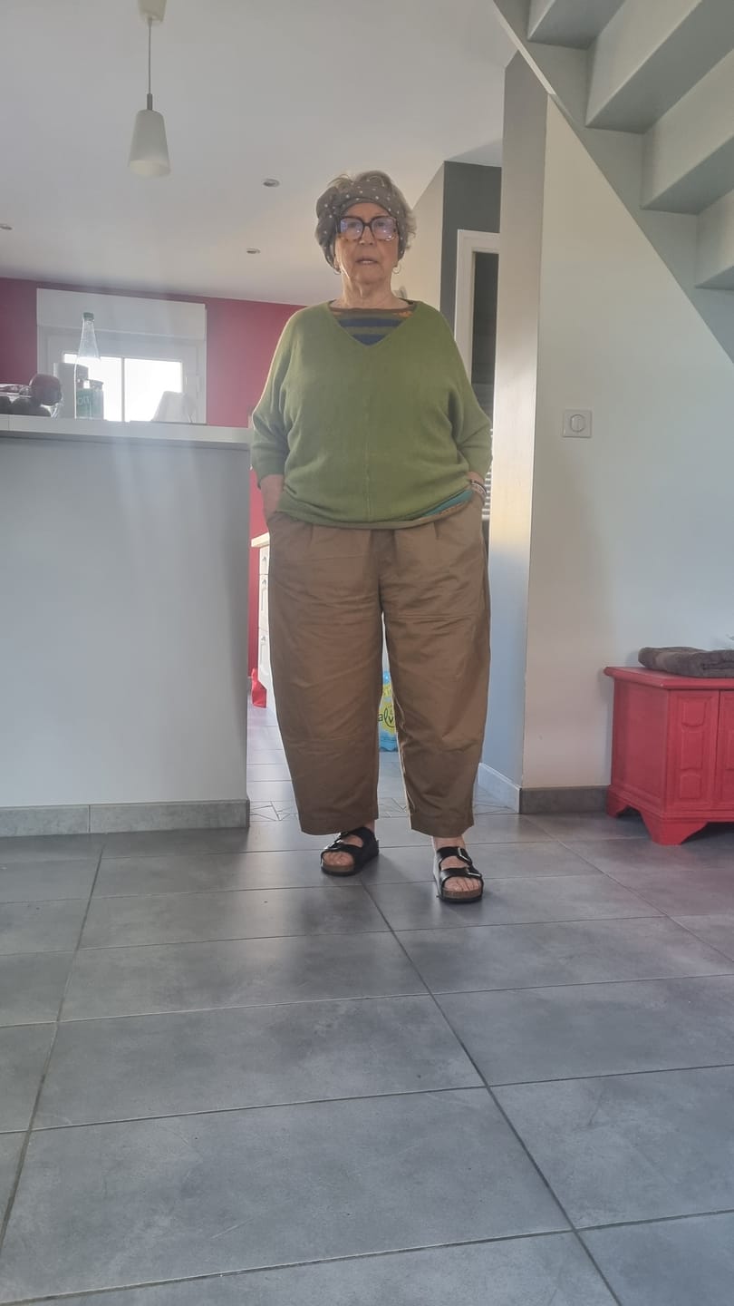 Customer photo review of Plus Size Women Spring Casual Pure Color 100%Cotton Harem Pants