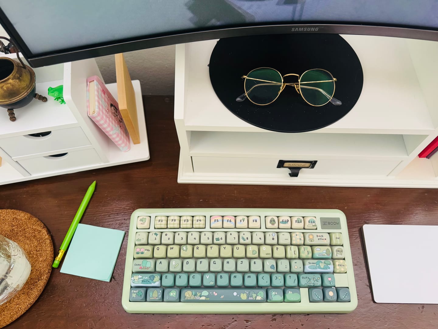 Customer photo review of KiiBOOM X Cosydiaries Rainy Froggy Day Keycap Set