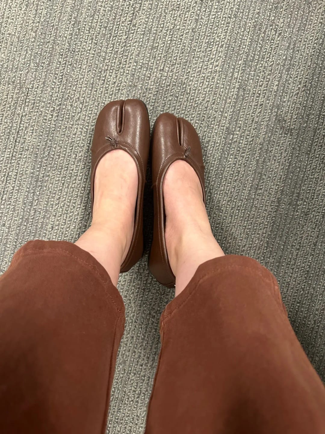 Customer photo review of Abigail Vegan Leather Flats