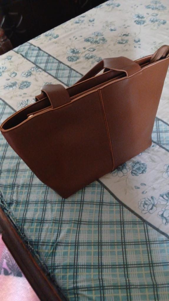 Customer photo review of Portland Tote Expresso