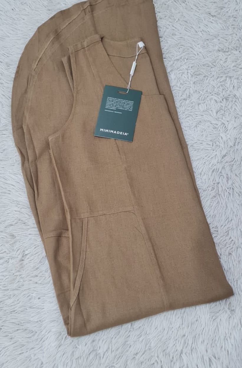 Customer photo review of Vestido Midi Gabiroba Marrom Claro