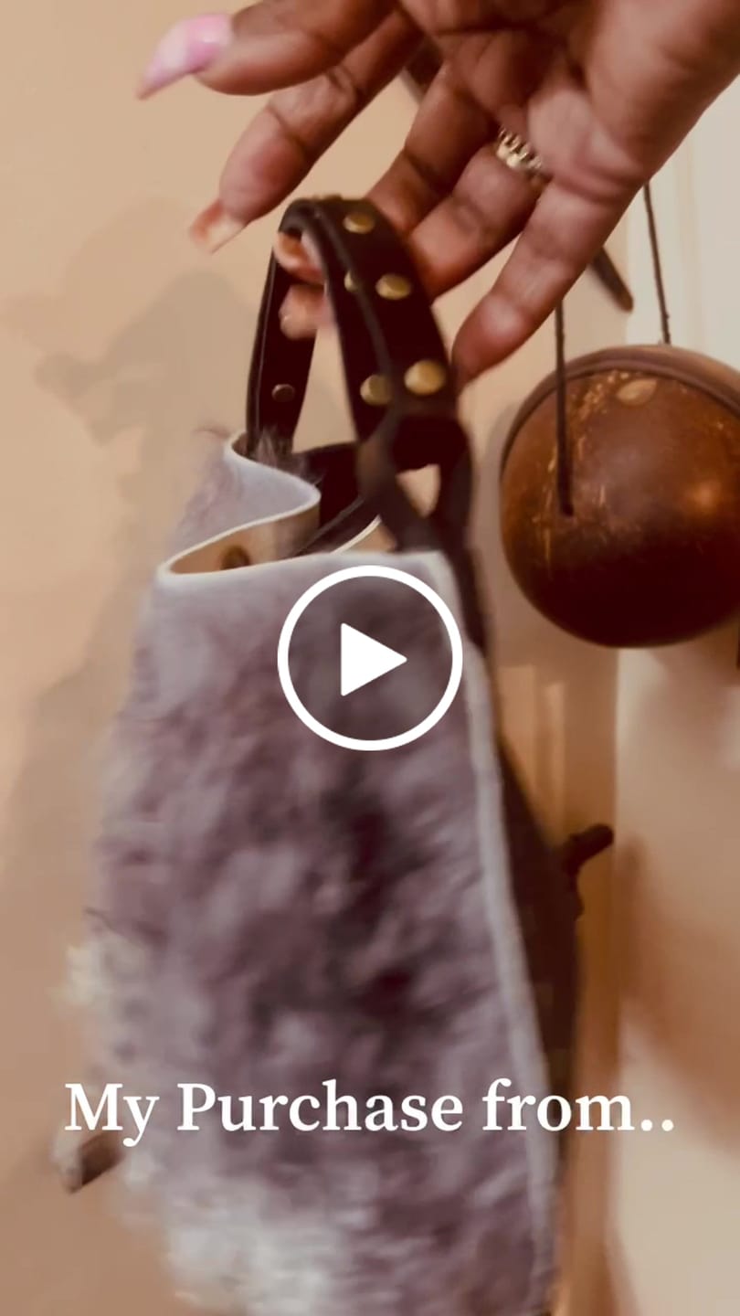 Customer video review of Wristlet | Grey Tibetan