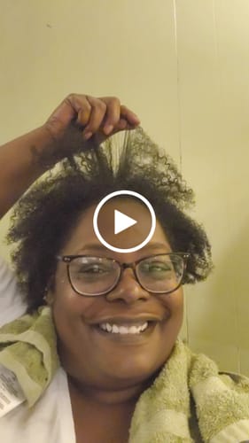Customer video review of Instant Dye Shampoo