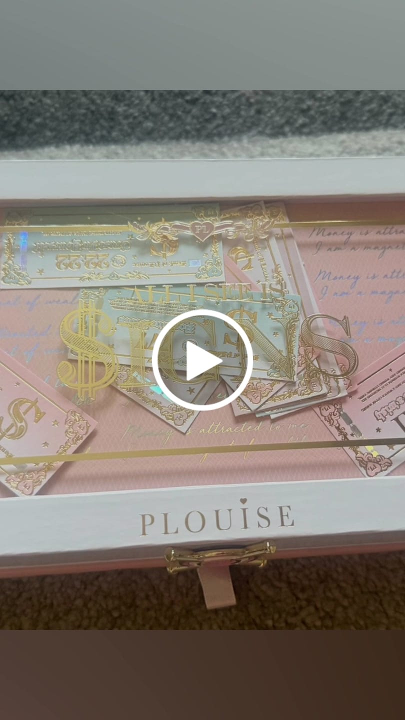 Kundvideorecension av P.Louise All I See Is $igns 42 Pan Eyeshadow Palette