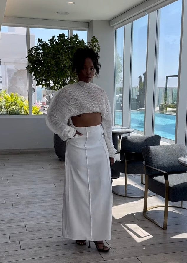 Customer photo review of Stylish H-Line Solid Color Skirts Bottoms