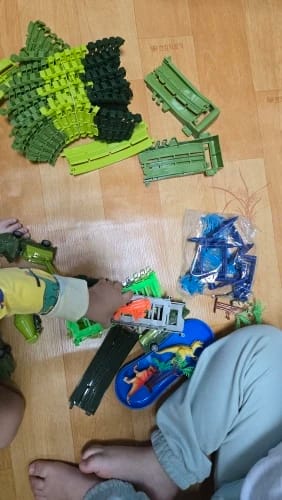 Customer photo review of Montessori FlexiPath™ - Educational Adventure Trail | Dinosaurs