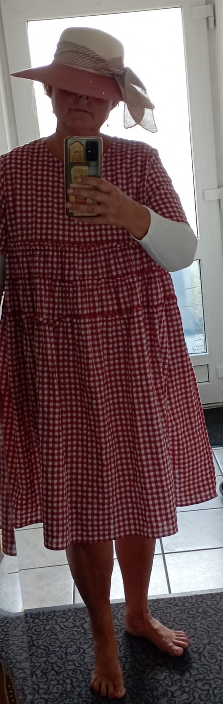 Customer photo review of Plus Size 100%Cotton Short Sleeve Plaid Dress