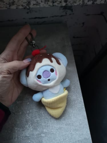 Customer photo review of Cute Kpop Plush Doll Keychain