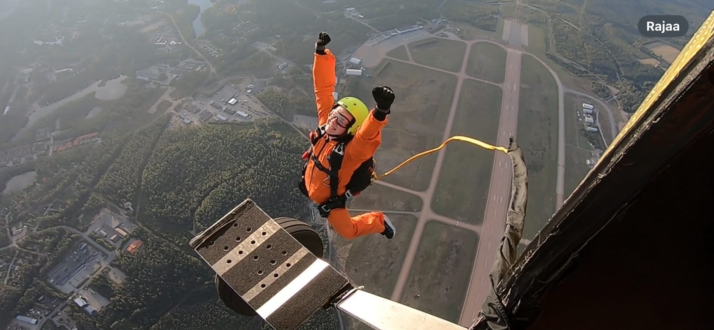 Customer photo review of Laskuvarjohypyn alkeiskurssi