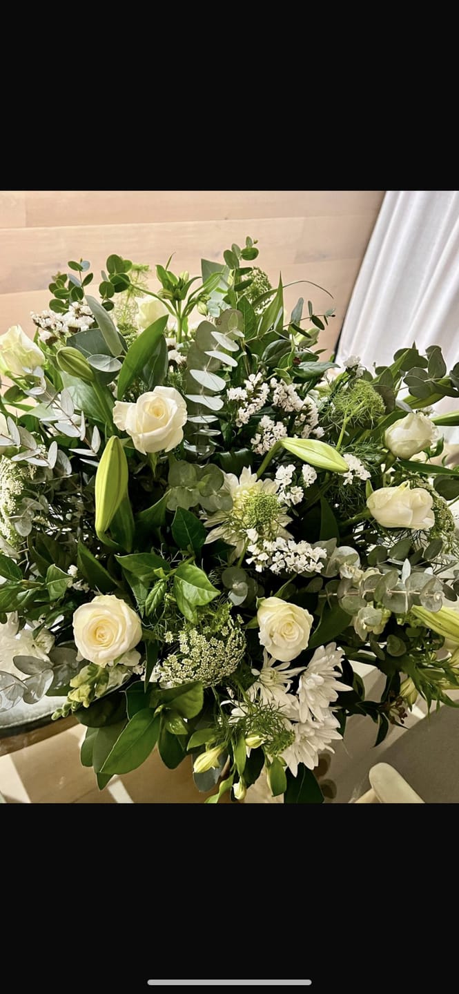 Customer photo review of White Purity Vase Arrangement