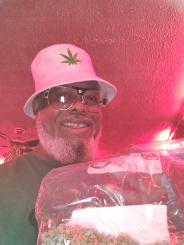 Customer photo review of Raspberry Kush - Bulk Micros - (Indica)