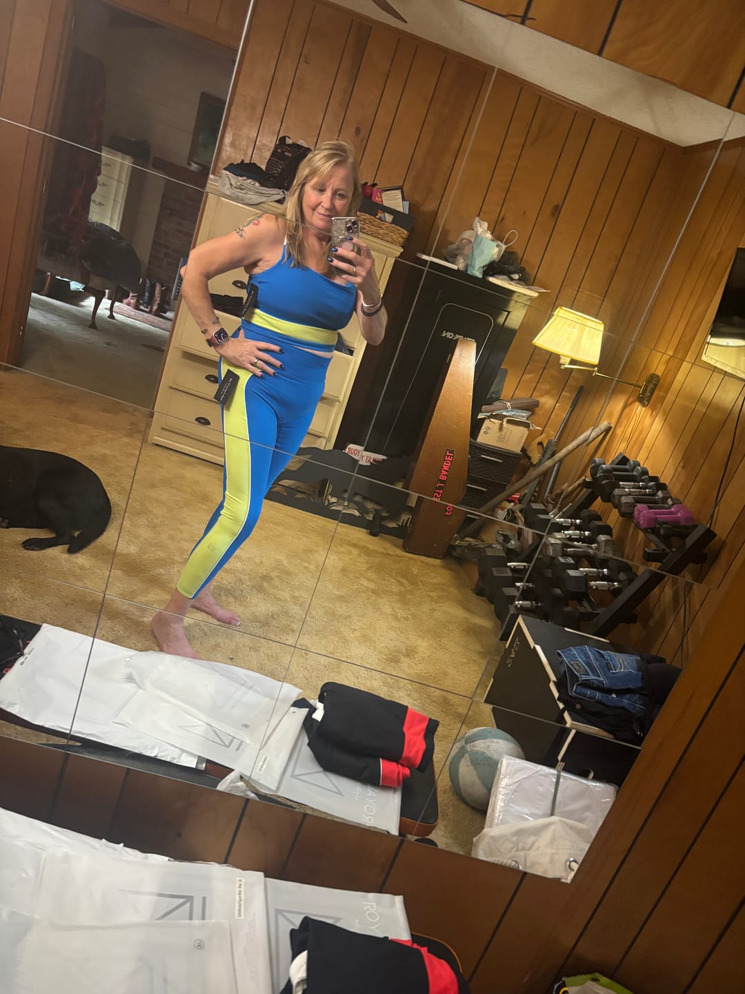 Customer photo review of BOLD Colorblocked Full Length Legging