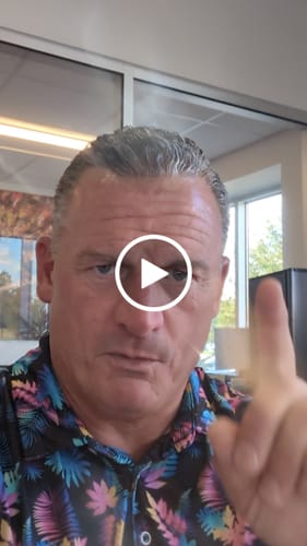 Customer video review of 🎁 Free Perfume Sample - MUSKY SIGNATURE (FREE)