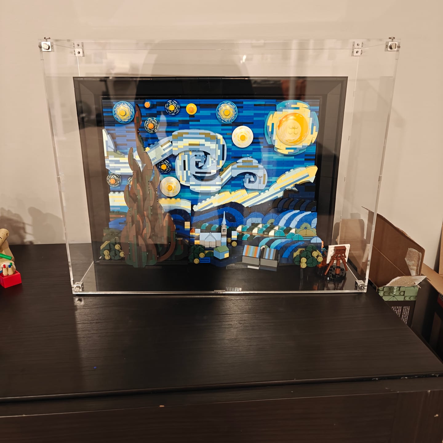 Customer photo review of Wall Mounted Display Case for LEGO® 21333 Ideas Vincent van Gogh - The Starry Night