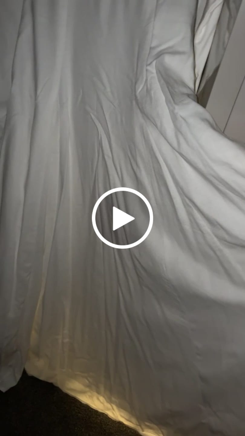 Customer video review of Linen Lace-Up Dress in Off-White