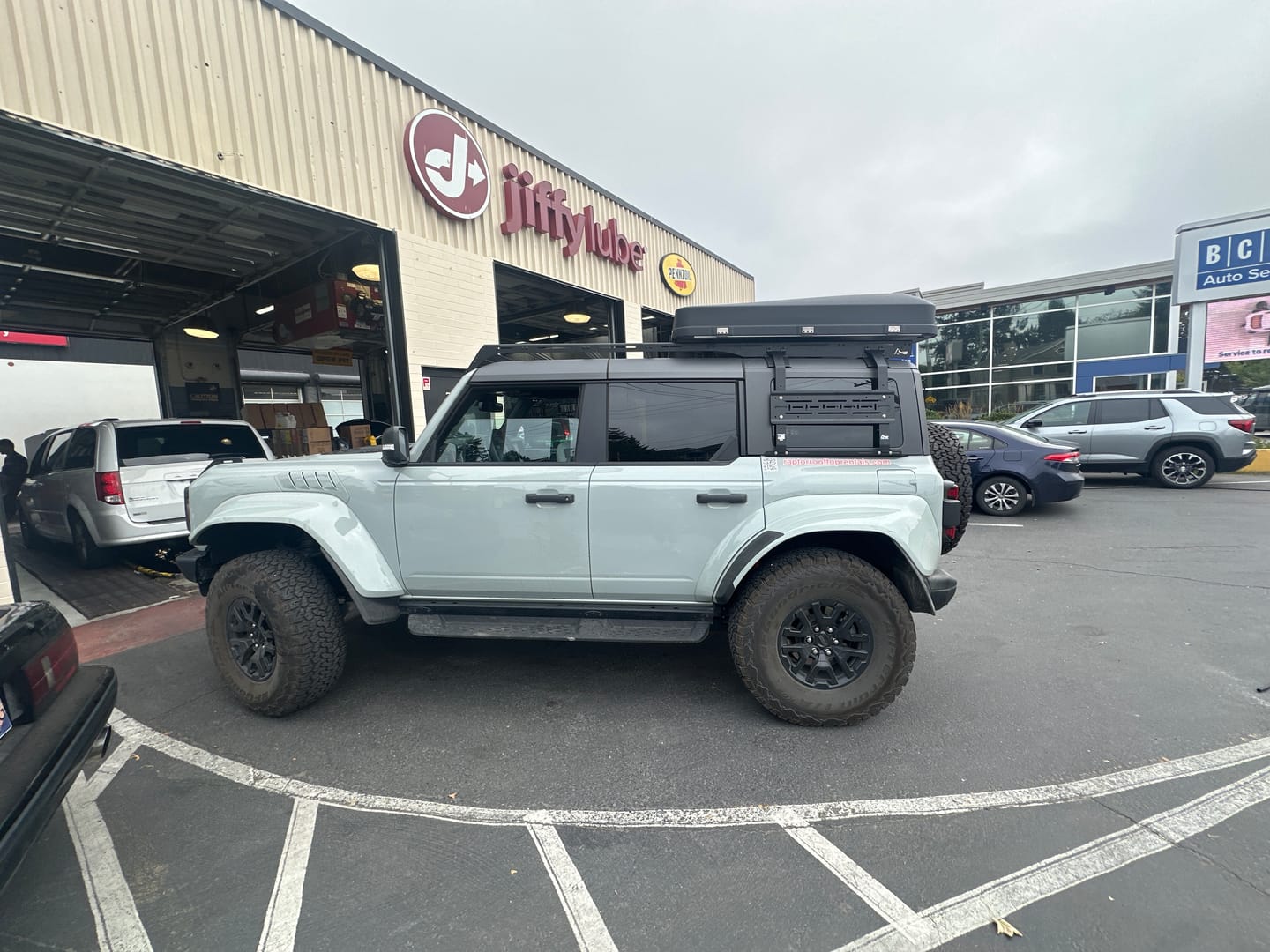 Customer photo review of Modular Roof Rack For The Ford Bronco 4-Door