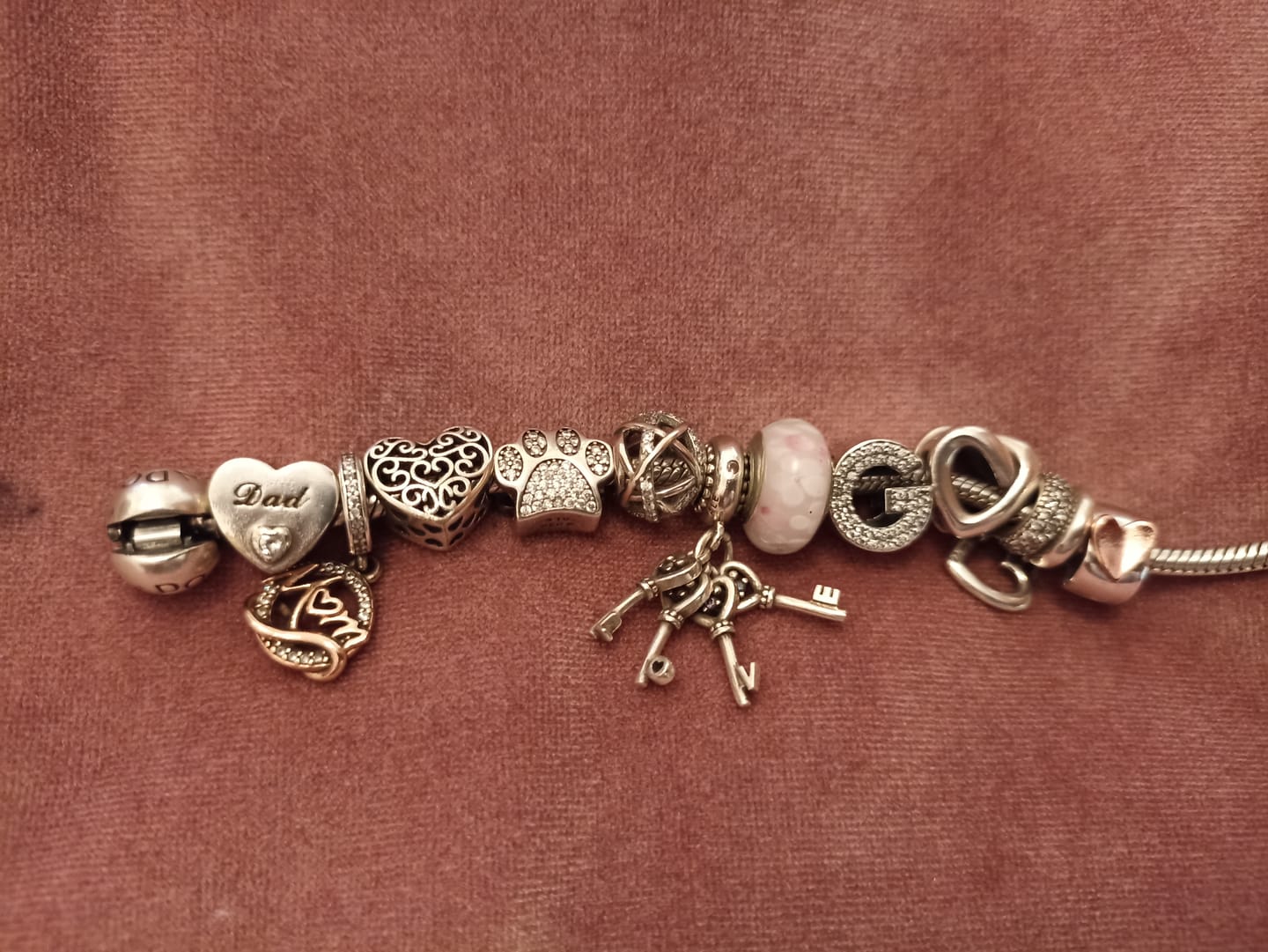 Customer photo review of Charm Letras del Alfabeto