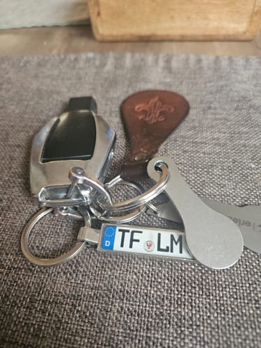 Customer photo review of Kennzeichen Schlüsselanhänger Mini Nummernschild Metall