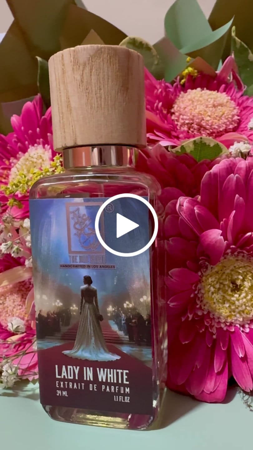 Customer video review of Lady In White