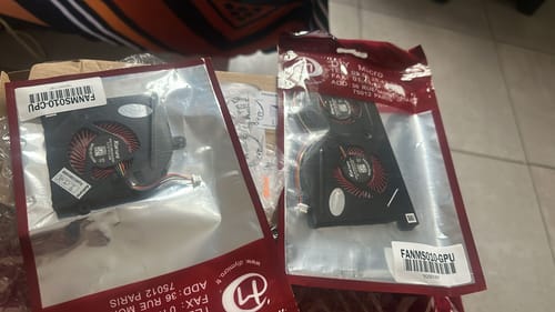 Avis photo d'un client sur Ventilateur de CPU Fan 4Pin pour MSI GS62 GS63 GS73 Series