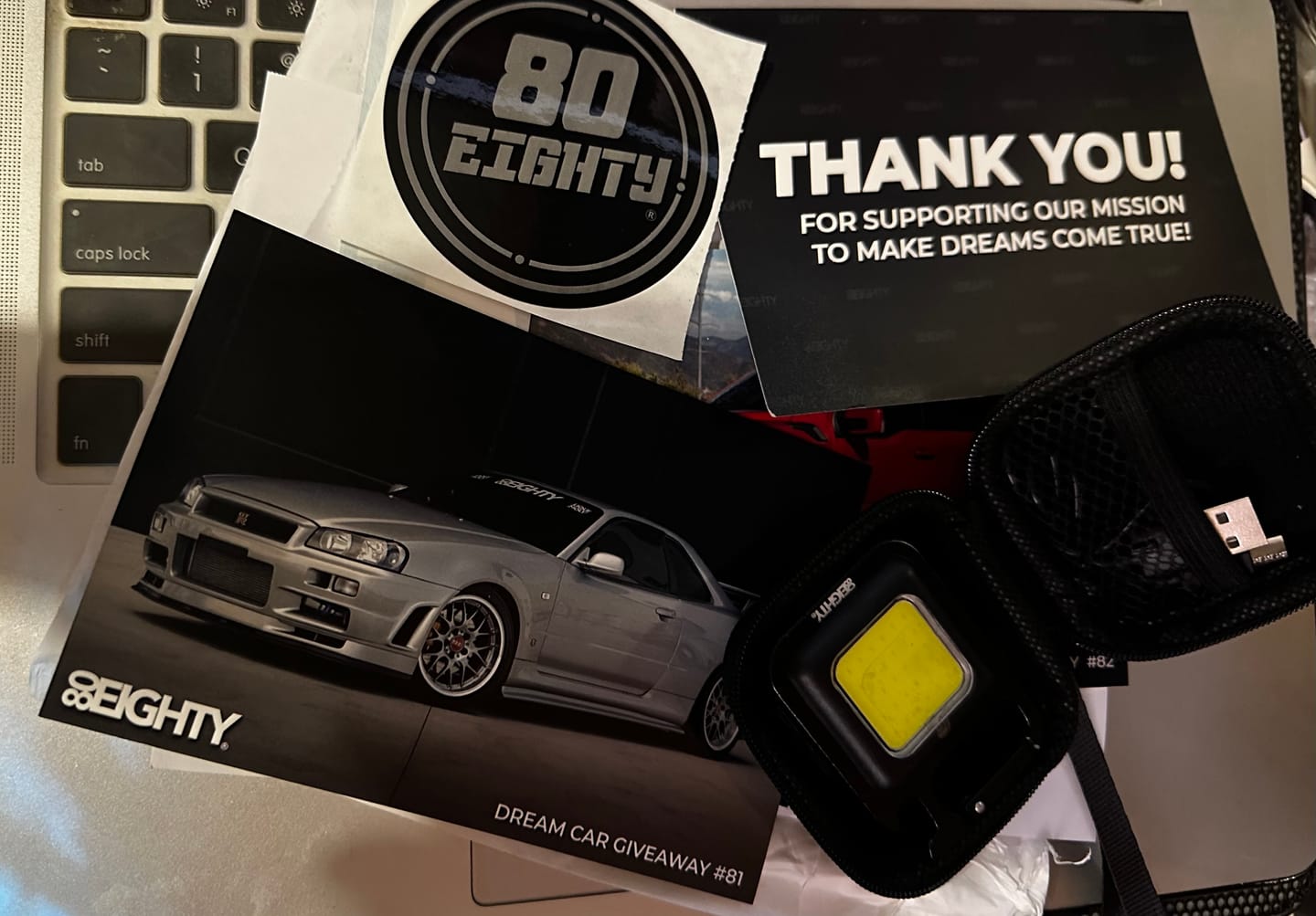 Customer photo review of 80Eighty® Mini 3-1 Flashlight Keychain