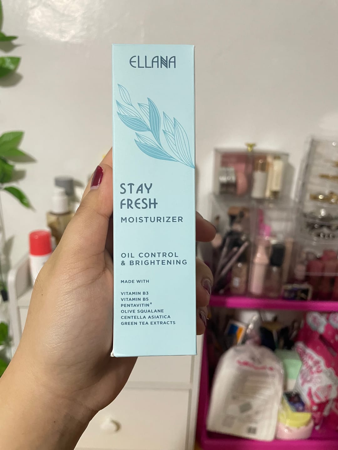 Customer photo review of Stay Fresh Moisturizer Controls Oil and Brightens