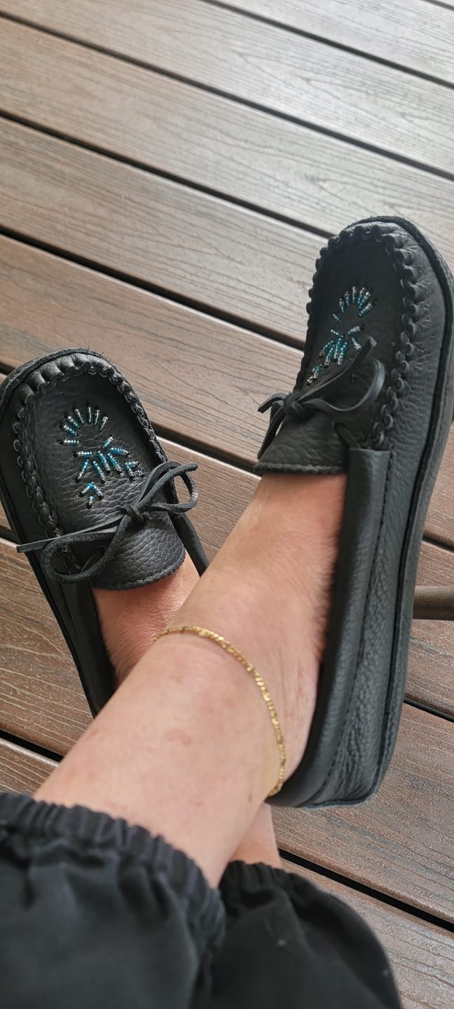 Customer photo review of Women's Soft Sole Moose Hide Leather Moccasins