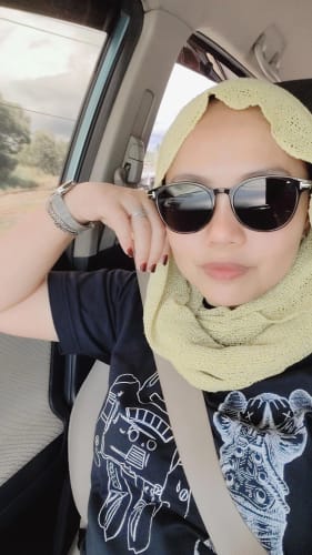Customer photo review of Skyler Round Framed Sunglasses