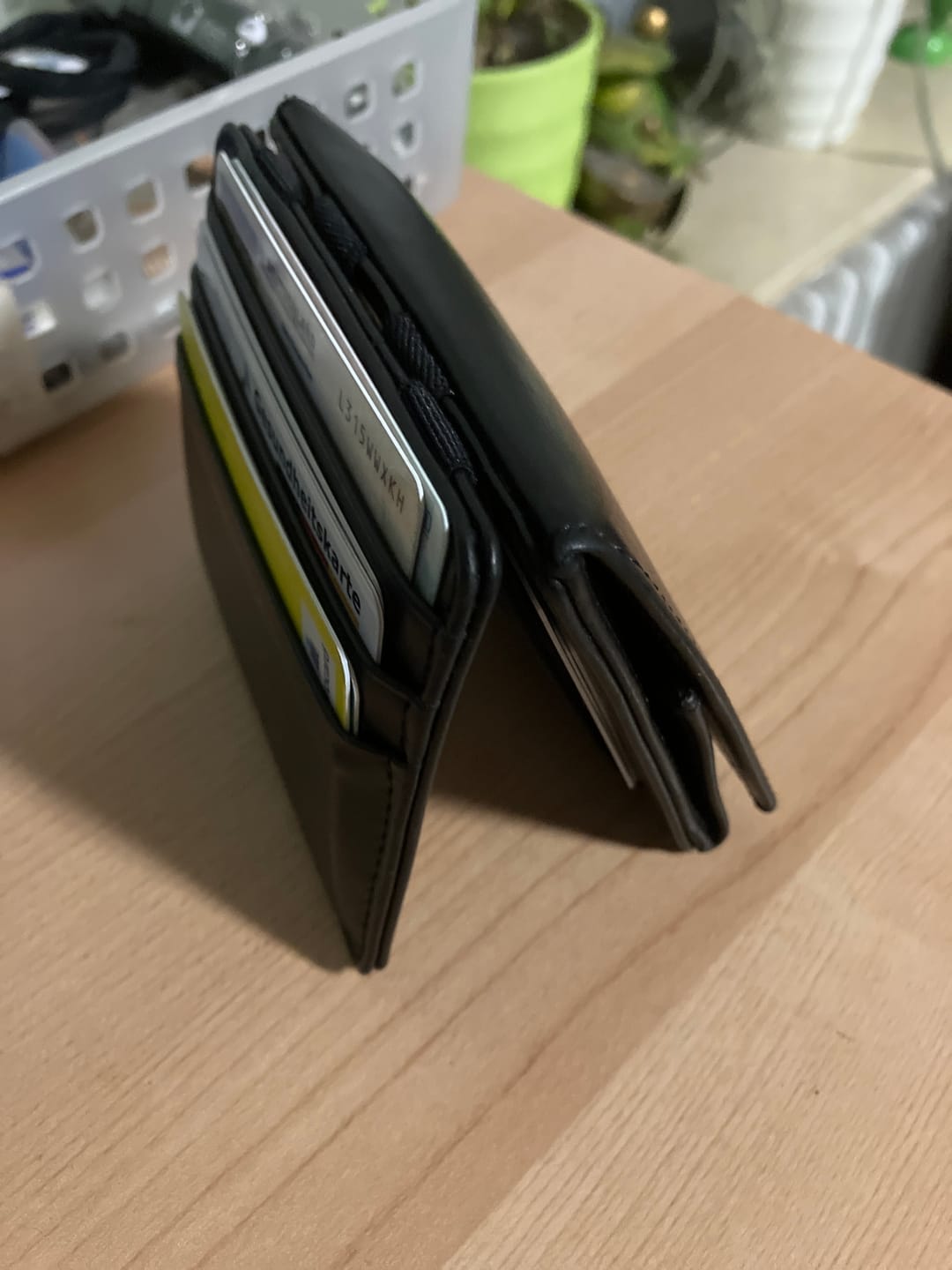 Customer photo review of Flap Boy - Magic Wallet with Coin Pocket