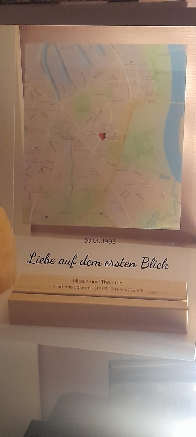 Customer photo review of "Unser Ereignis" - Personalisierte Acryltafel