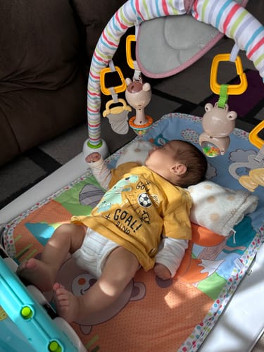 Customer photo review of Alfombra Gimnasio interactivo Musical con Piano Bebé