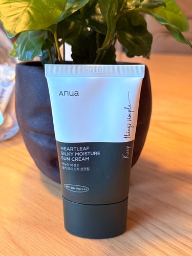 Customer photo review of Nomierinošs saules aizsargkrēms ar houtūniju Anua Heartleaf Silky Moisture Sun Cream SPF50+PA++++