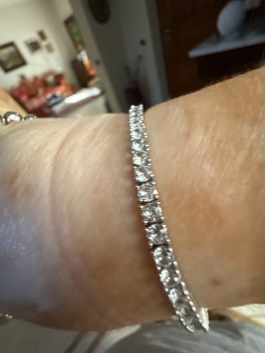 Customer photo review of Bracciale Tennis in Zirconi Bianchi