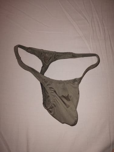 Customer photo review of PISTACHIO ORIGINAL THONG
