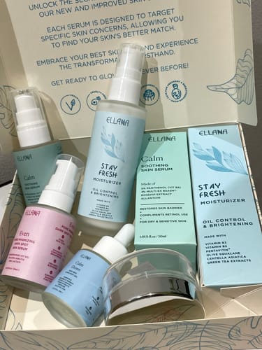 Customer photo review of Stay Fresh Moisturizer Controls Oil and Brightens