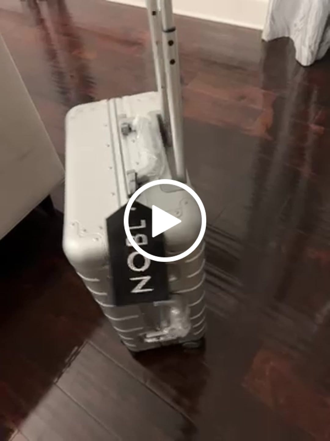 Customer video review of Carry-On: Aluminum
