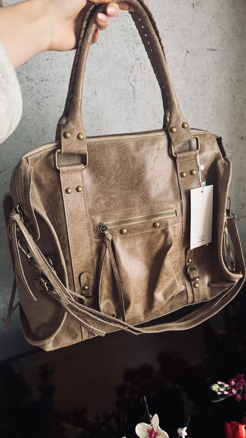Customer photo review of It girl bag teddy brown