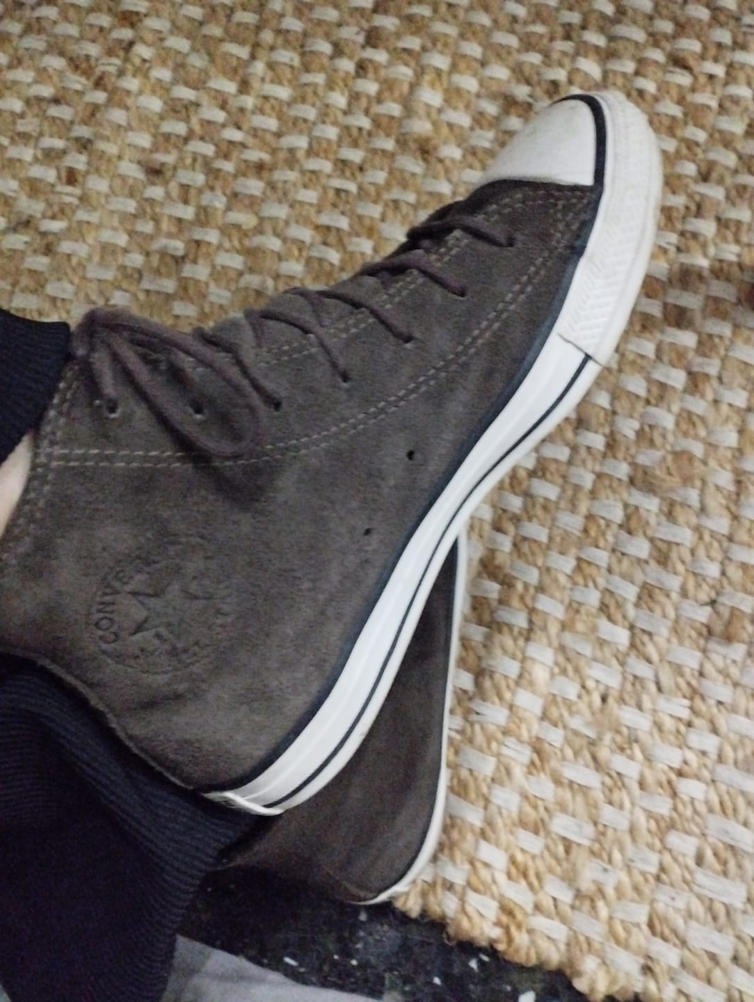Customer photo review of Zapatillas Converse Chuck Taylor Hi SE Marrón
