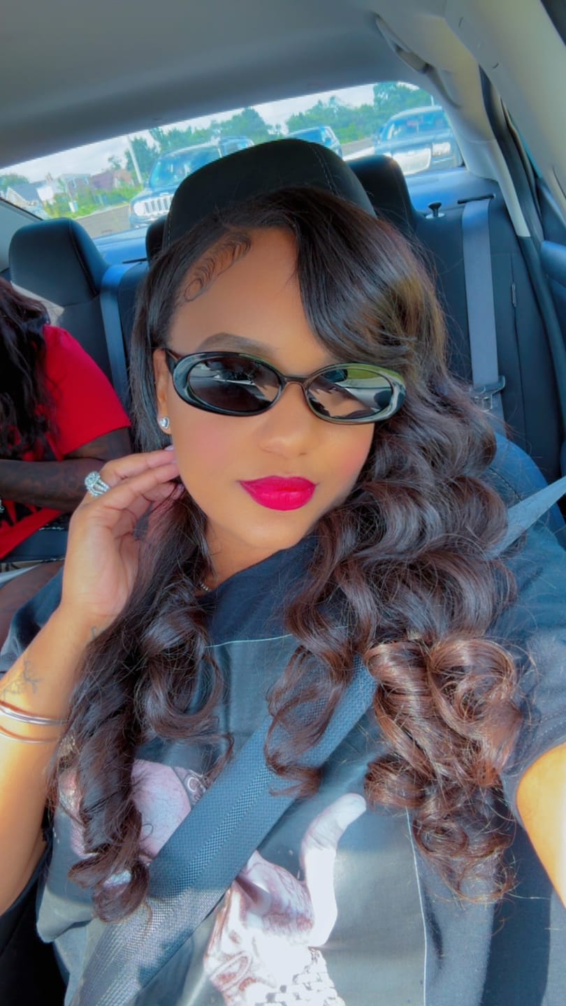 Customer photo review of STRAIGHT & BODY WAVE BUNDLE DEAL