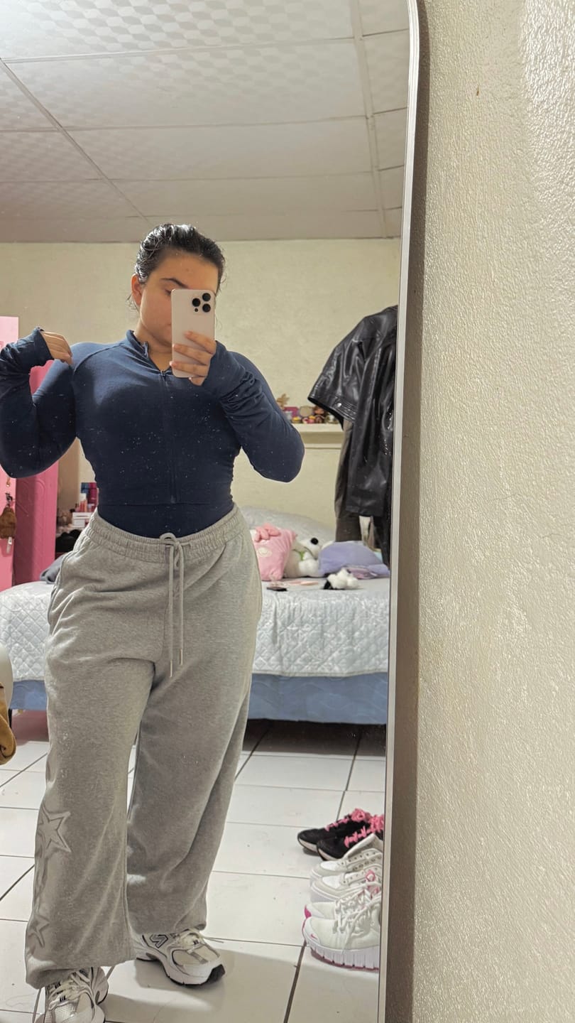 Customer photo review of W281 Flashback Joggers