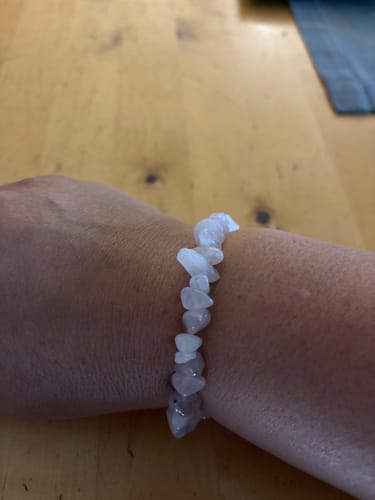 Customer photo review of »Besser schlafen« Armband aus natürlichem Rosenquarz