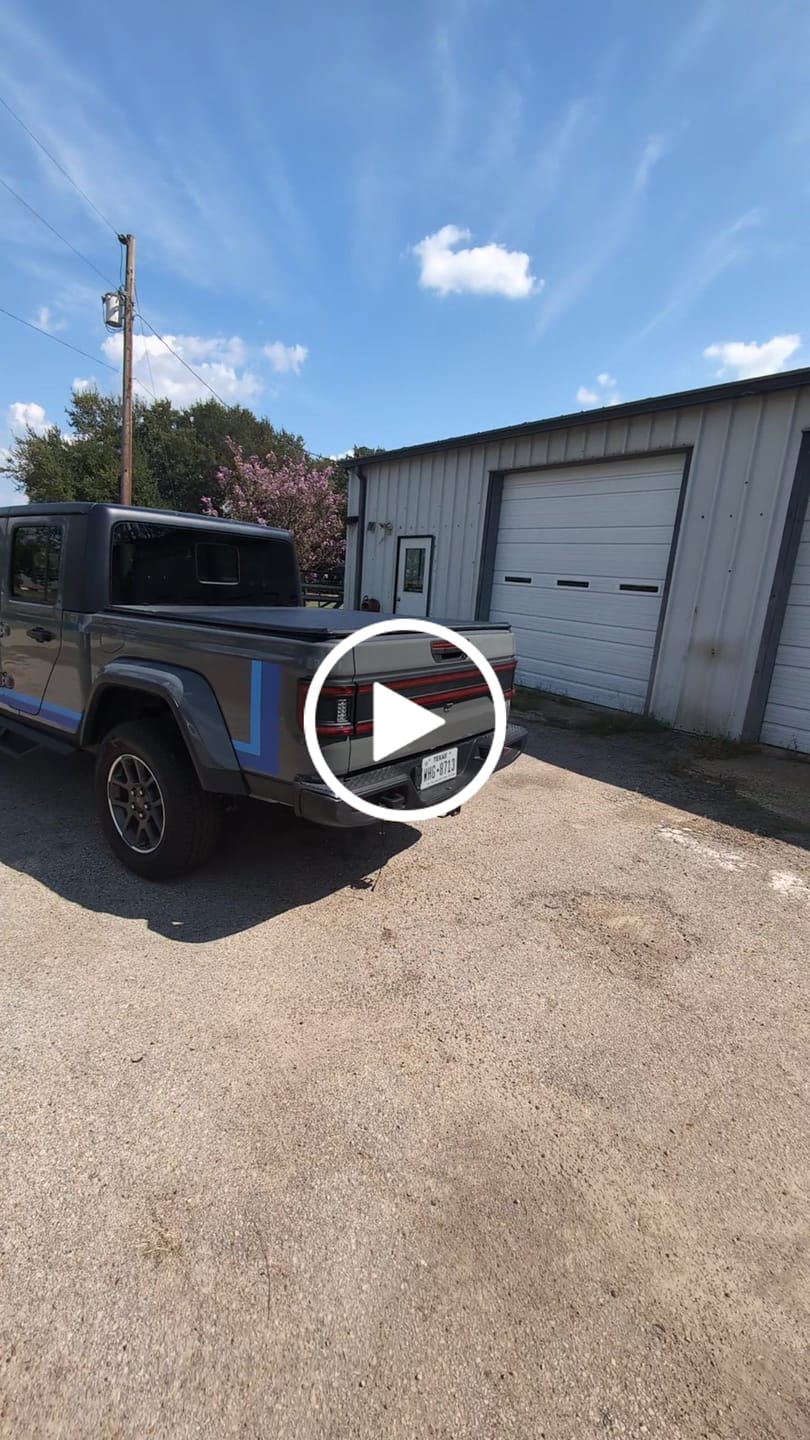 Customer video review of Scrambler Style Stripe Kit for Jeep Gladiator