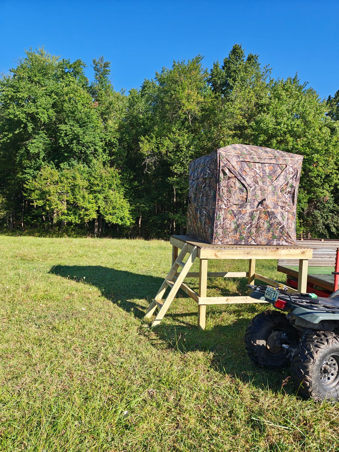 Customer photo review of Vis360 See Through Silent 4 Full Panels Hunting Blind and  Camo Deer Hunting Rangefinder Bundle