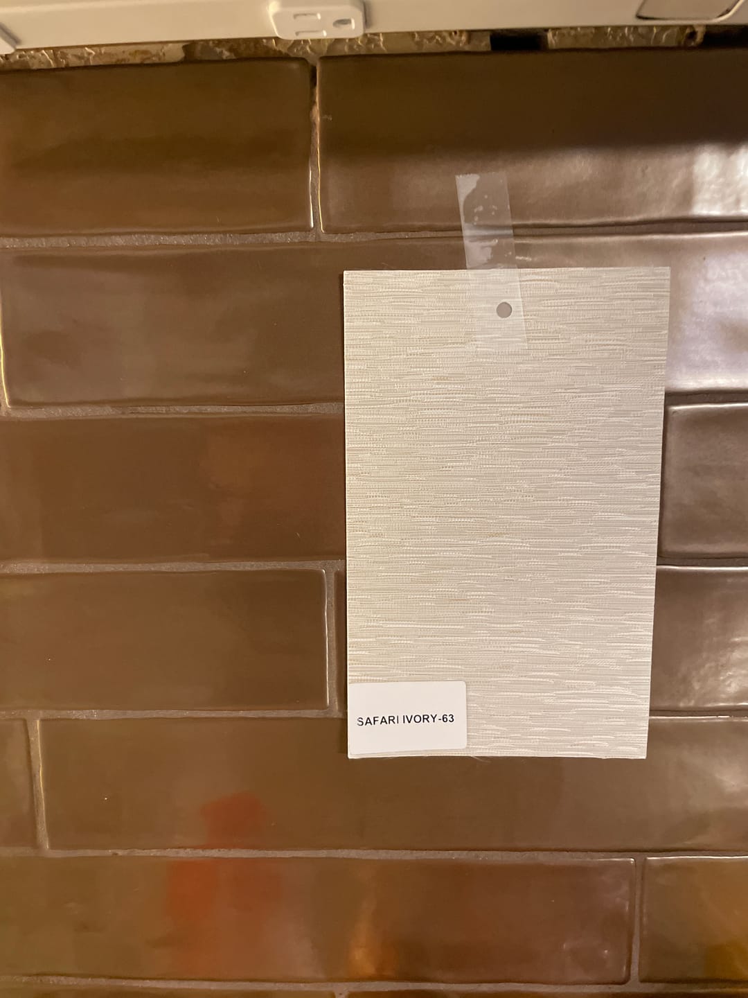 Customer photo review of Bringnox Motorized Blinds Light Filtering Fabric Swatch
