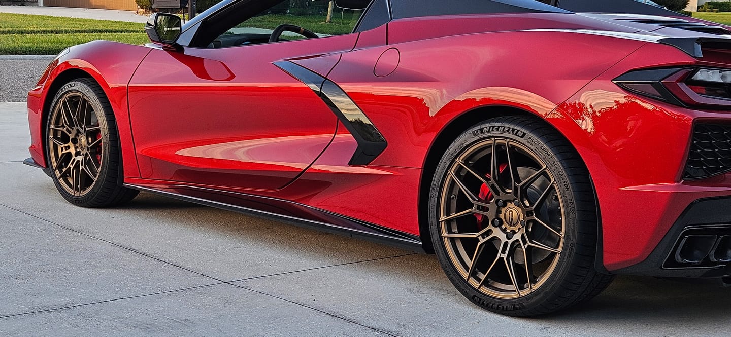 Customer photo review of Corvette C8 EOS Performance Side Skirts