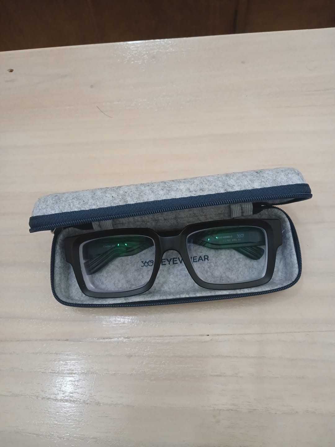 Customer photo review of LENTES ORGANICAS CON ANTIRREFLEX