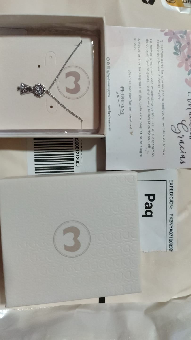 Customer photo review of Collar Virgen del Pilar