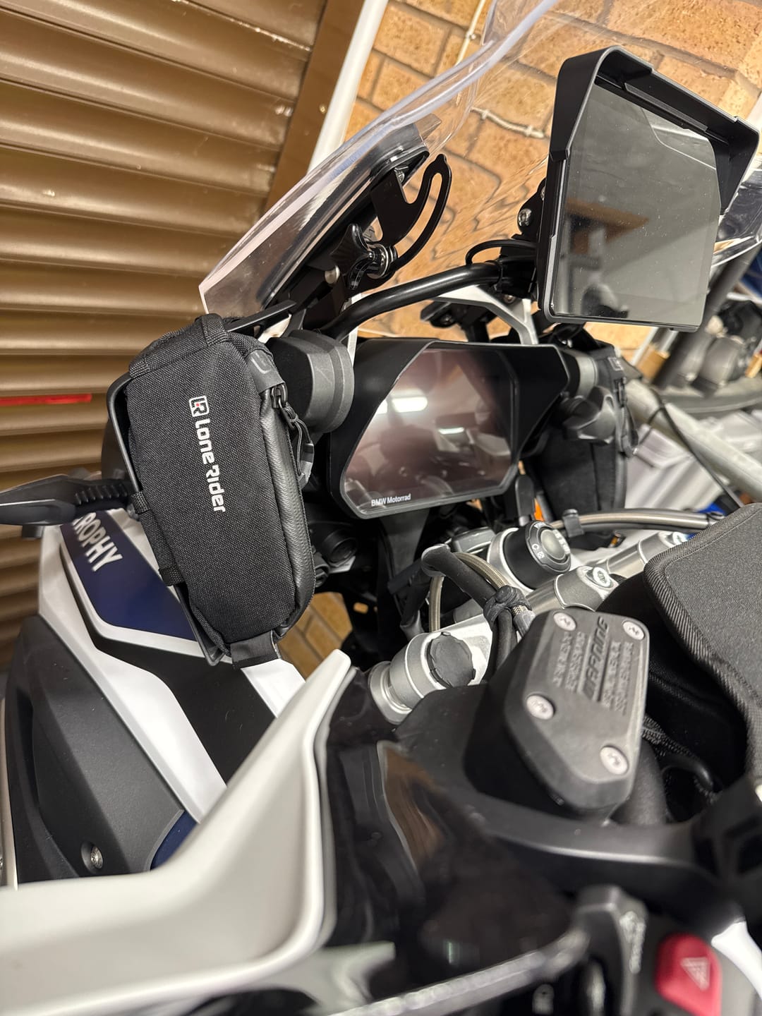 Customer photo review of Cockpit Hangry Pouch Set - BMW R1200/1250 GS / GS Adventure