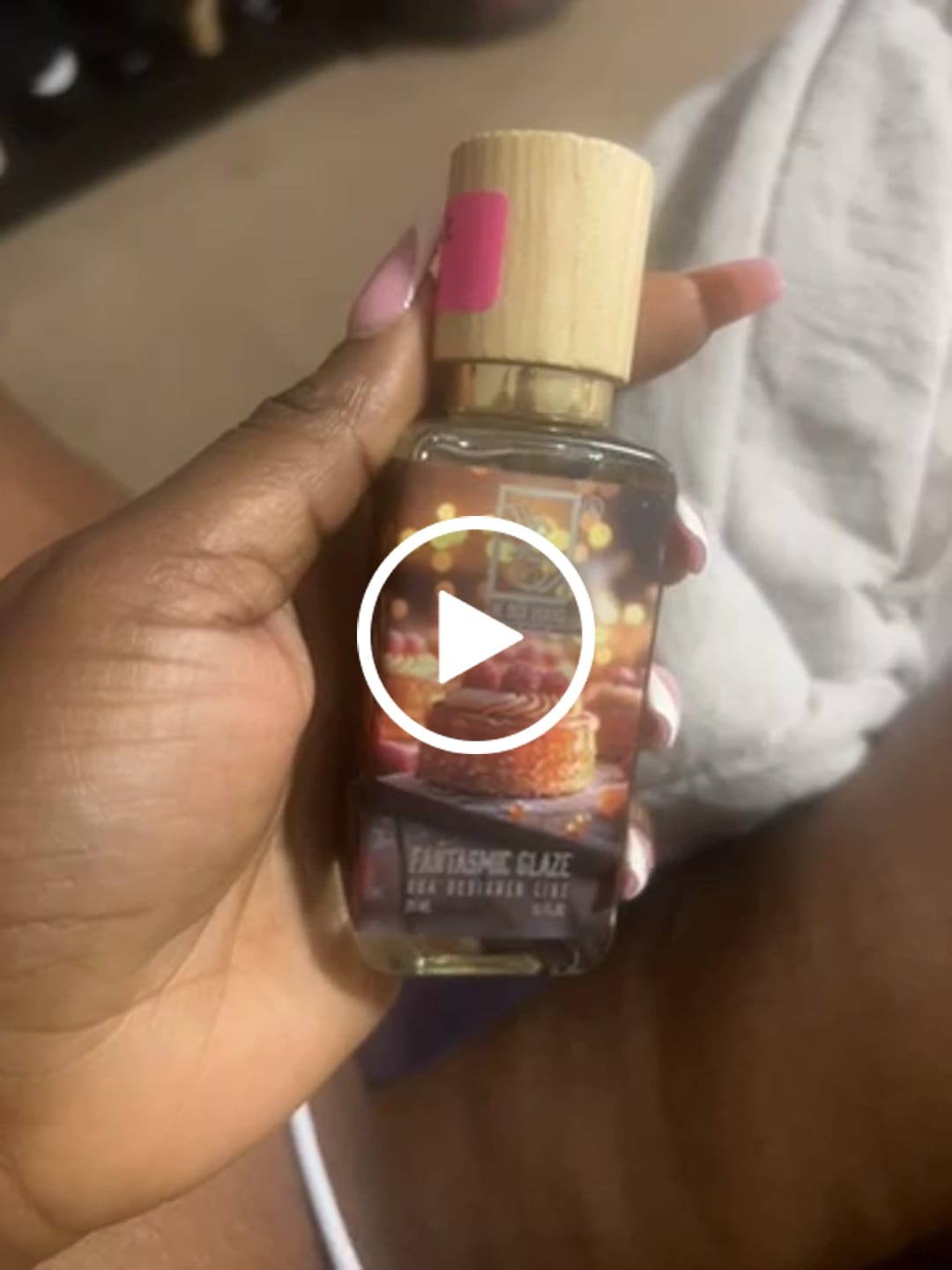 Customer video review of Fantasmic Glaze